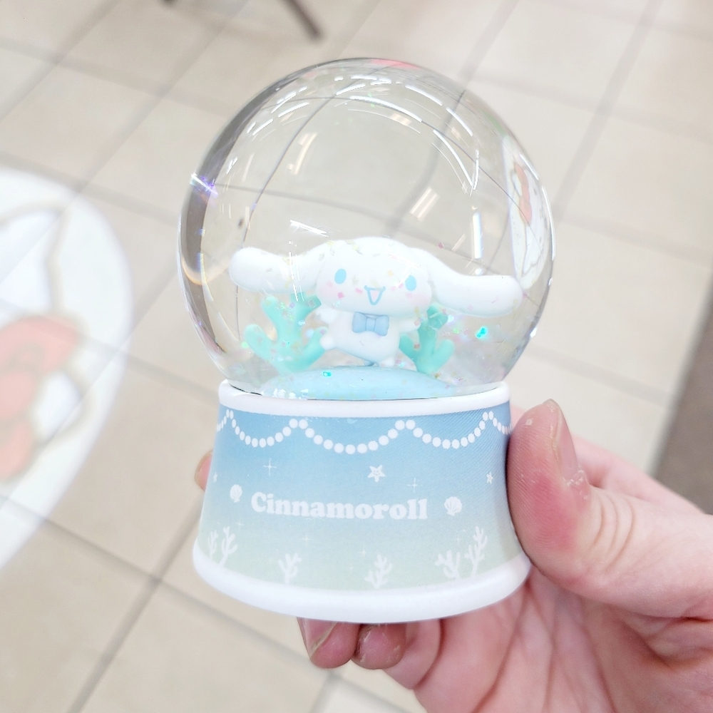 Brand New Sanrio Cinnamoroll Crystal Ball